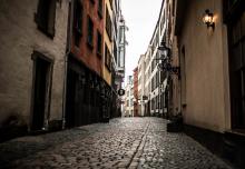 談?wù)勍杆佈b的運(yùn)用設(shè)計(jì)