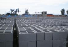 使用空心砌塊磚機生產機械設備的一些小技巧