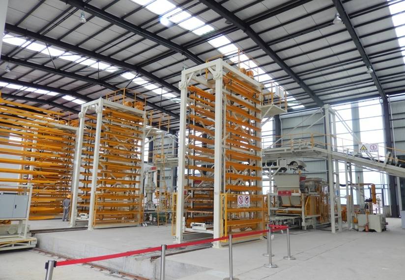 空心磚制磚機(jī)、多孔空心磚機(jī)生產(chǎn)線升降板 空心磚制磚機(jī)、多孔空心磚機(jī)生產(chǎn)線升降板