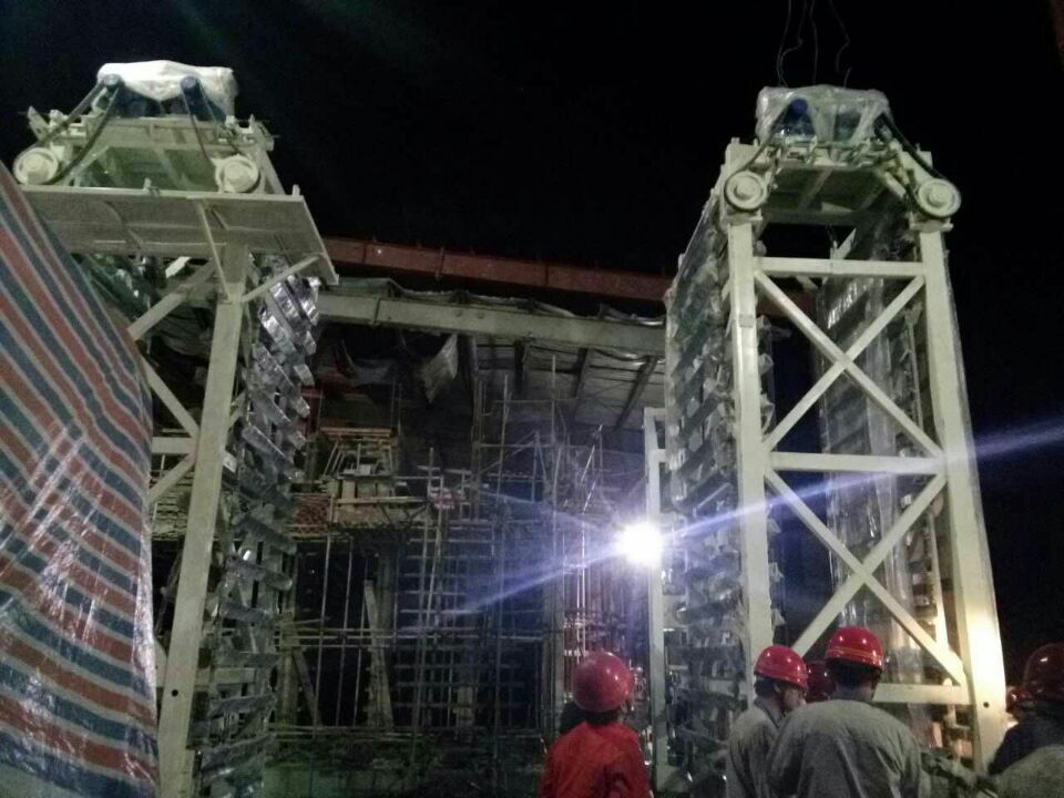 銀馬智能十二型全自動生產線