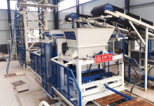  廣場磚制磚機(jī)帶動多地經(jīng)濟(jì)發(fā)展