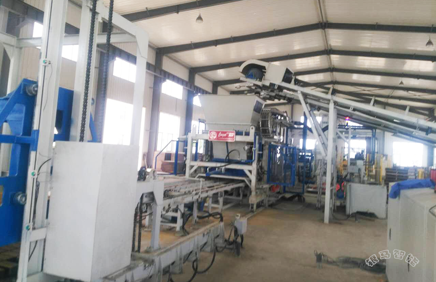 全自動建筑垃圾制磚機:為一城環保,擇一地終老