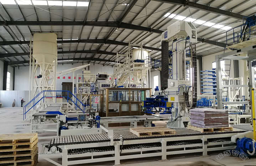 制磚成型機:正確安裝調試皮帶運輸機能夠提升10%的生產效率