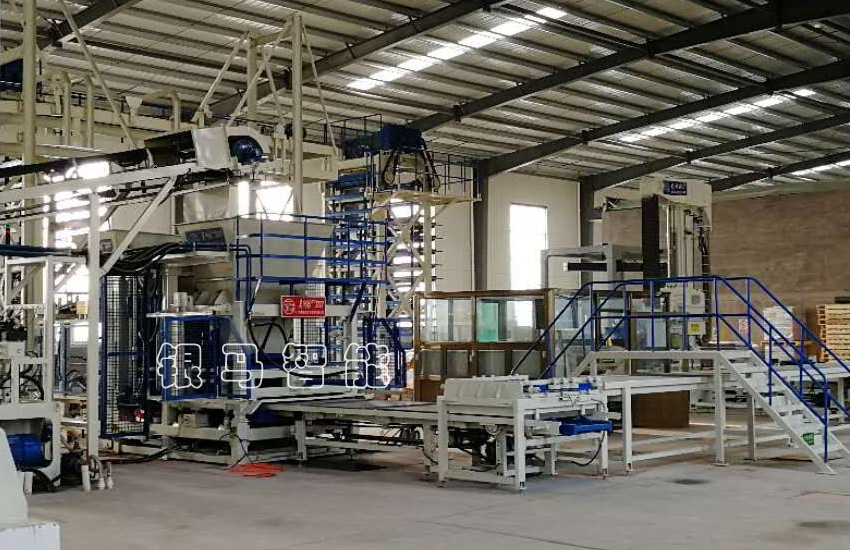 全自動免燒成型機:如何獲得生態(tài)環(huán)境的青睞?