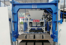 人行道步道磚機：技術猿為您解析傳輸設備撒料原因！