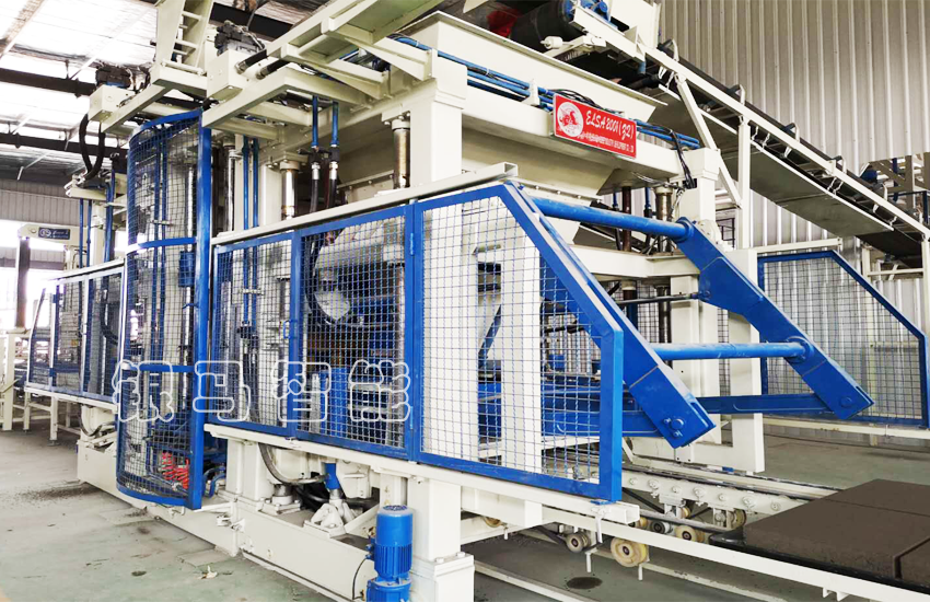 高速公路護坡六角磚機：電機節能四大手段！