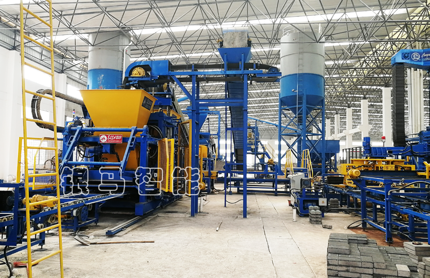 銀馬銅尾礦制磚設備是如何助力用戶企業(yè)發(fā)展的?